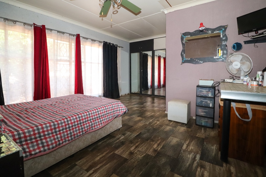 4 Bedroom Property for Sale in Flimieda North West